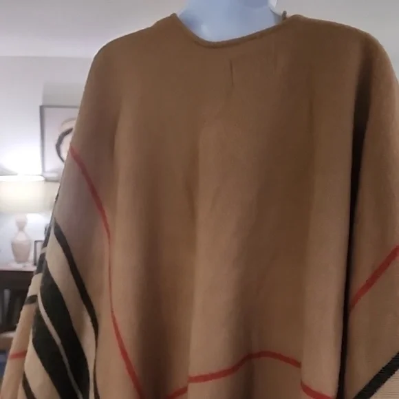 James Pringle Weavers Wool Plaid Shawl Wrap – Fringe Poncho - Picture 6 of 7